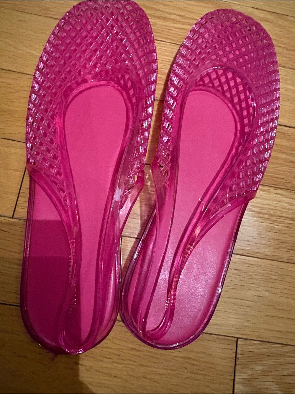 Intentionally blank pink clear jelly shoes
